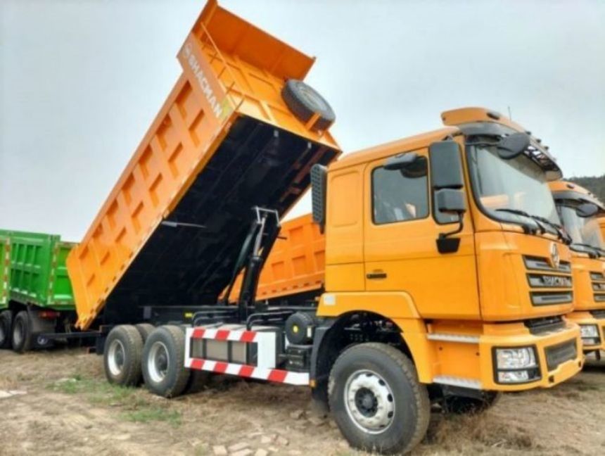 SHACMAN F3000 Tipper Truck 6x4 430 EuroII Gelb mit Vorder-/Hinterseite Mehrschicht-Platte Feder 4 Hauptplatten 4 U-förmige Bolzen