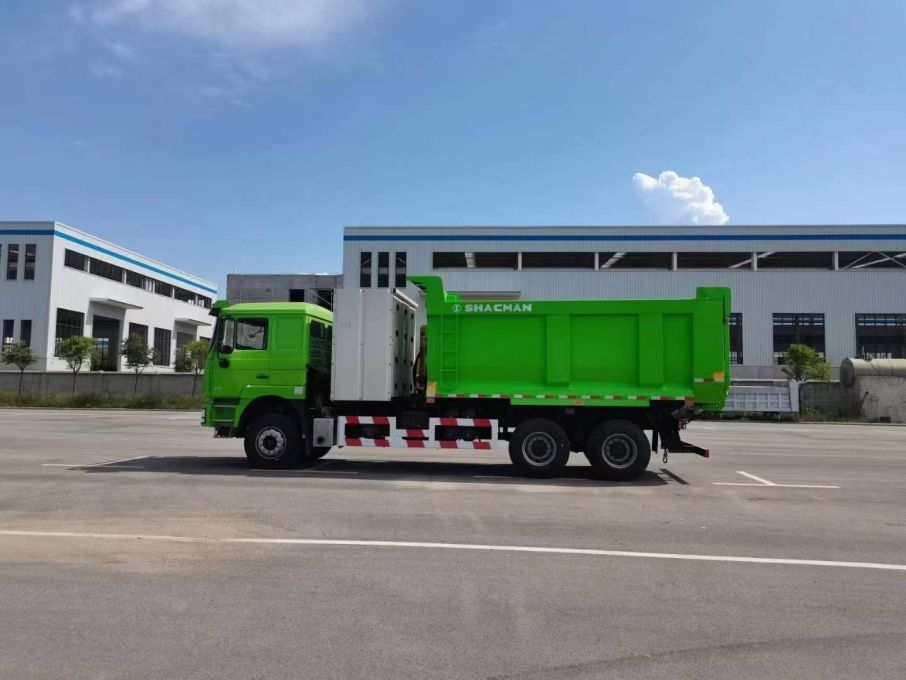 10 Räder SHACMAN F3000 CNG Dump Truck 6x4 Euro V WEICHAI-430HP Grün perfekt für Bau und Bergbau