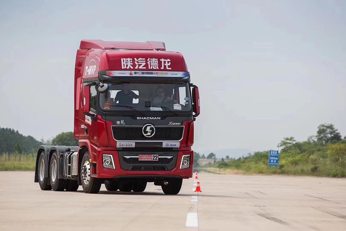 WP12.460E50 Motor und gewöhnlicher Luftfilter ausgestattet SHACMAN X5000 Traktorkopf 6x4 460HP EuroV Rot Lkw Traktorkopf