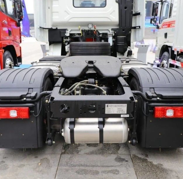 SHACMAN X3000 4x2 Anhänger Traktoren Stärke Traktor LKW 375PS WEICHAI Motor