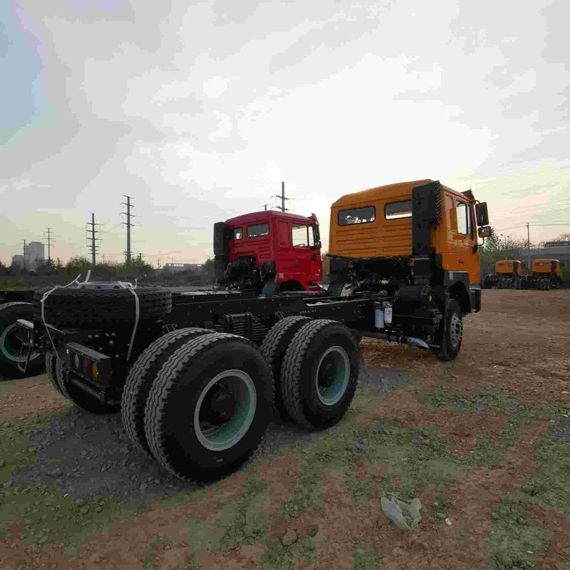 Rote SHACMAN F3000 375HP Euro V 6-Rad Traktorkopf 4x2 WEICHAI Motor
