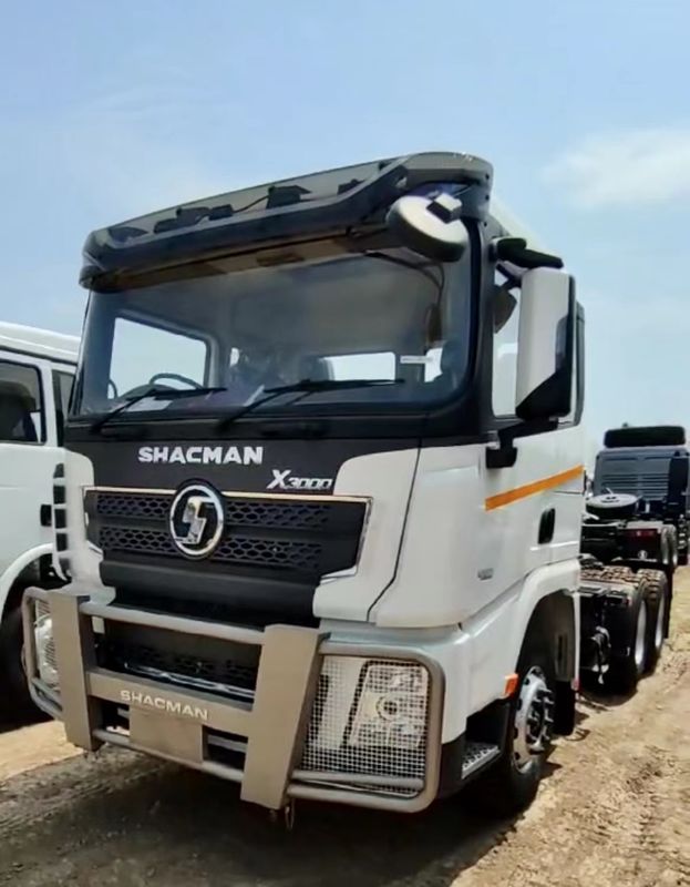 Traktorkopf Euro 3 10 Räder SHACMAN 450 PS X3000 6*4 Traktor Lkw Gebraucht Transport Bau
