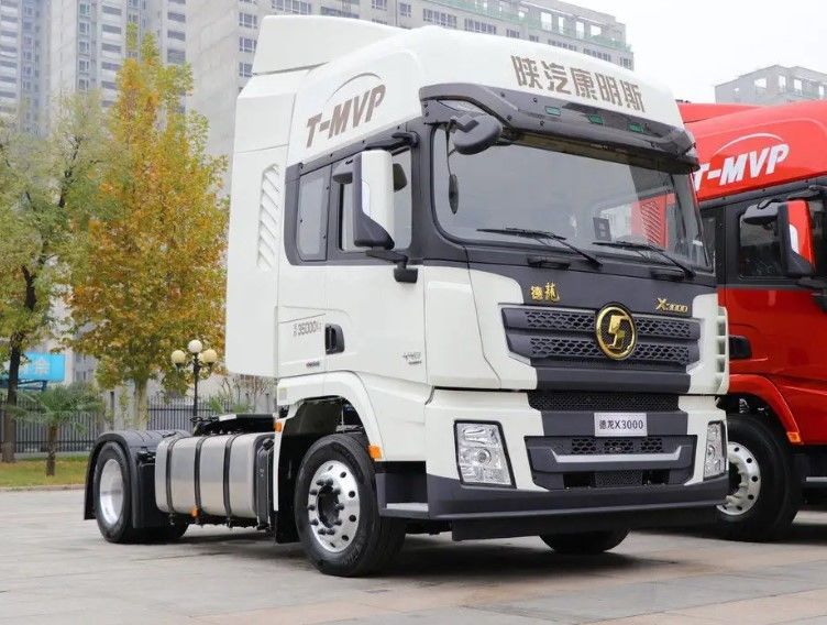 SHACMAN 6 Räder X3000 4x2 Traktor Linksfahrer 420PS Doppelschläfer Traktor für Algerien