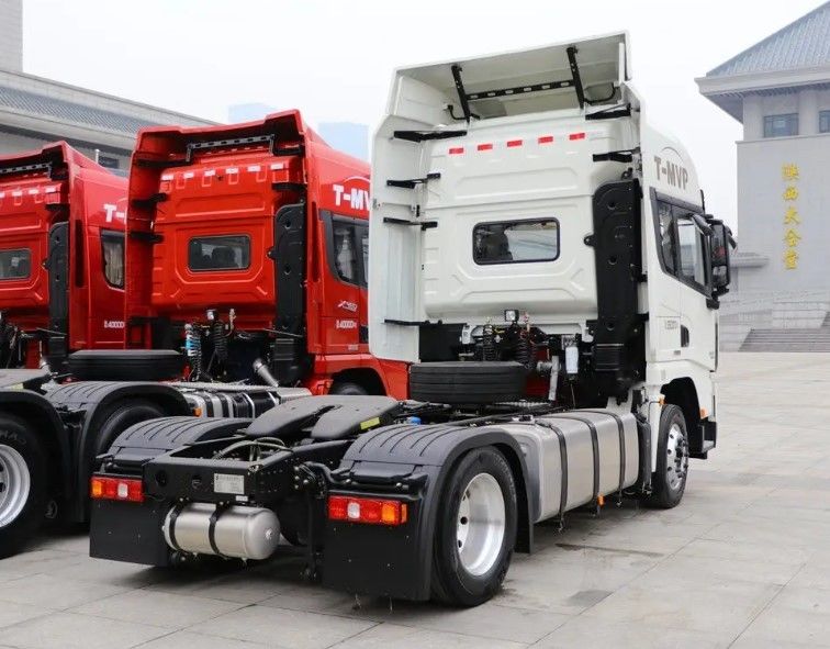 SHACMAN Traktor Lkw 6 Räder X3000 4x2 Linksfahrer Doppelschläfer Starker Traktorkopf für Algerien