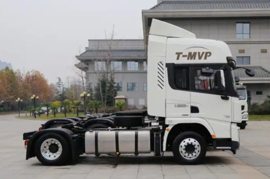 SHACMAN Traktor Lkw 6 Räder X3000 4x2 Linksfahrer Doppelschläfer Starker Traktorkopf für Algerien