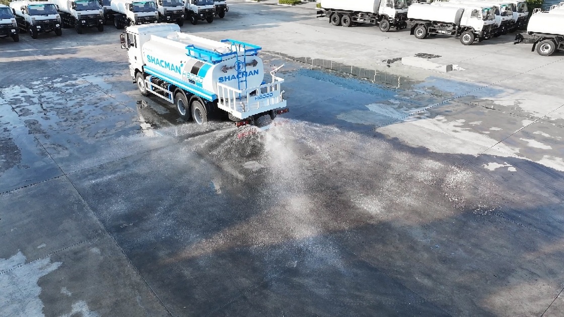 SHACMAN H3000 4X2 Wasserwagen mit 336 PS Motor, 10 m³ Tank und Linkslenkung Euro II