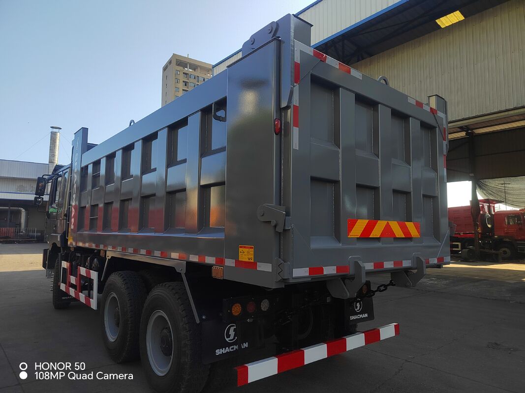 SHACMAN 3-Achs-Schwerlastkipper mit 12.00R20-Reifen, 400L-Kraftstofftank und manuellem Getriebe, 430 PS Euro II, 25 Tonnen